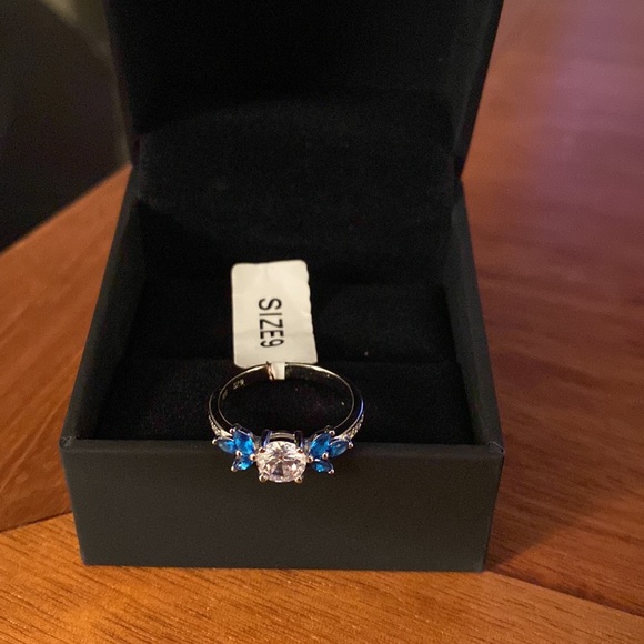 Charmed Aroma Ring - Picture 3 of 3